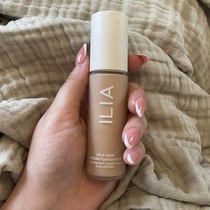 Ilia true skin foundation